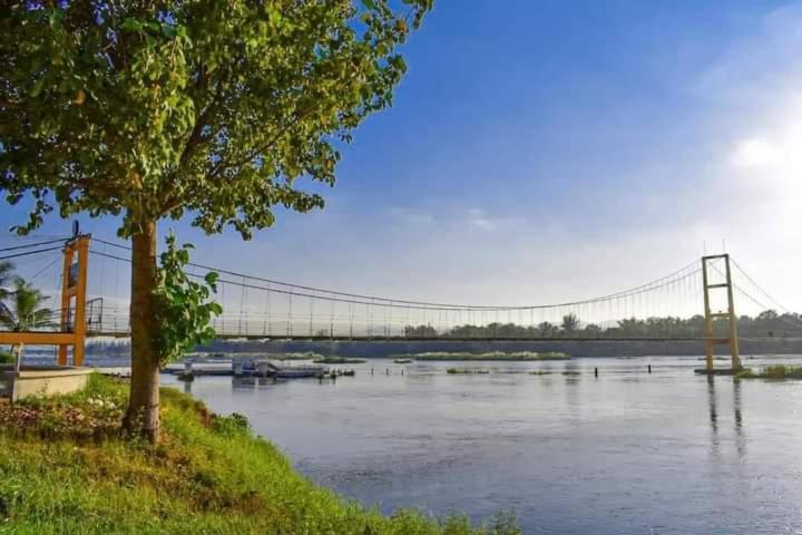 Viang Tak Riverside Hotel Exterior photo